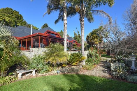 Photo of property in 20 Tupara Crescent, Kawaha Point, Rotorua, 3010