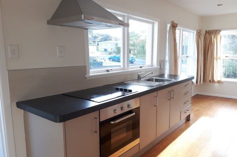 Photo of property in 1/34 Ocean View Road, Northcote, Auckland, 0627