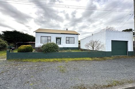 Photo of property in 47 Lowestoft Street, Balclutha, 9230