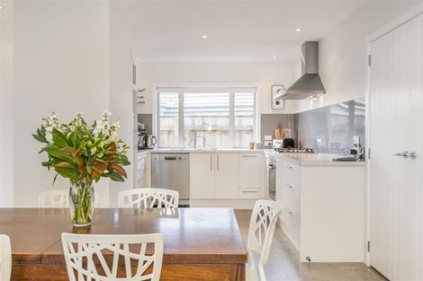 Photo of property in 77 Sunstone Crescent, Timberlea, Upper Hutt, 5018