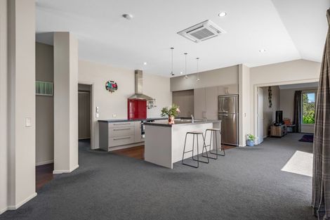 Photo of property in 2 Woodstock Place, Stoke, Nelson, 7011