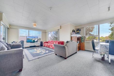 Photo of property in 38 Burbank Avenue, Manurewa, Auckland, 2102