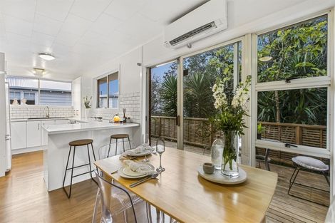 Photo of property in 2/91 Paice Avenue, Sandringham, Auckland, 1025