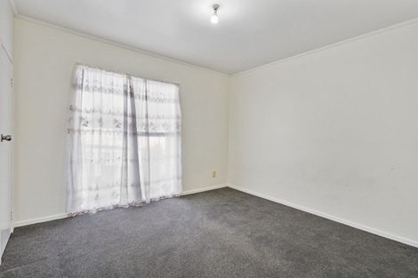 Photo of property in 328 Roscommon Road, Clendon Park, Auckland, 2103