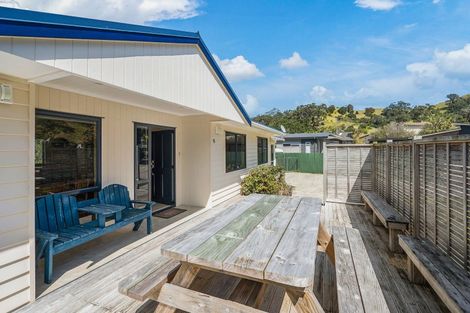 Photo of property in 9 Motutara Road, Oakura, Hikurangi, 0184