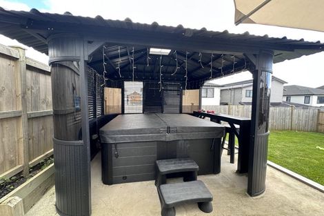 Photo of property in 13 Paripari Street, Flat Bush, Auckland, 2019