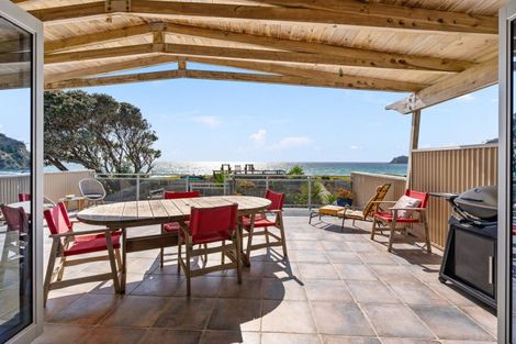 Photo of property in 10 Hall Road, Pataua North, Whangarei, 0175