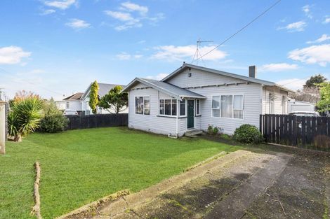 Photo of property in 44 Puriri Street, Gonville, Whanganui, 4501