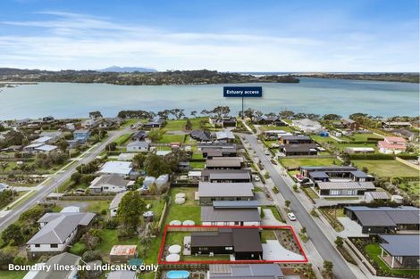 Photo of property in 22 William Gilbert Drive, Mangawhai, 0505