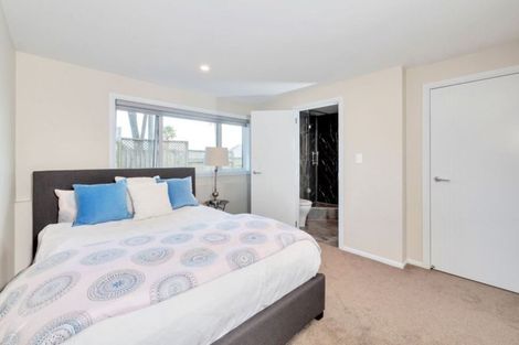 Photo of property in 9 Manu Place, Pinehill, Auckland, 0632