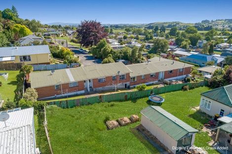 Photo of property in 8b Swan Street, Gore, 9710