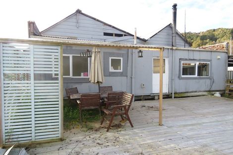 Photo of property in 3 Herald Street, Reefton, 7830