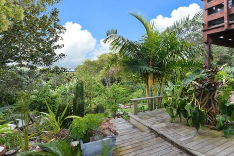 Photo of property in 30 Westview Grove, Miramar, Wellington, 6022