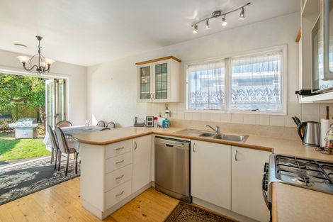 Photo of property in 50 Denise Crescent, Hornby, Christchurch, 8042