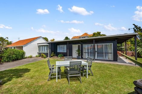 Photo of property in 206 Knight Street, Hastings, 4122