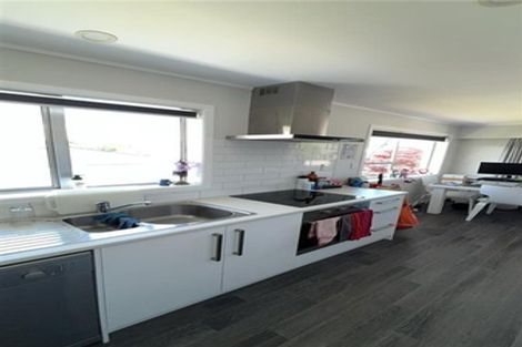 Photo of property in 79a Barrett Street, Westown, New Plymouth, 4310