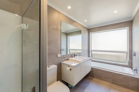 Photo of property in 81 Colonial Drive, Silverdale, 0932