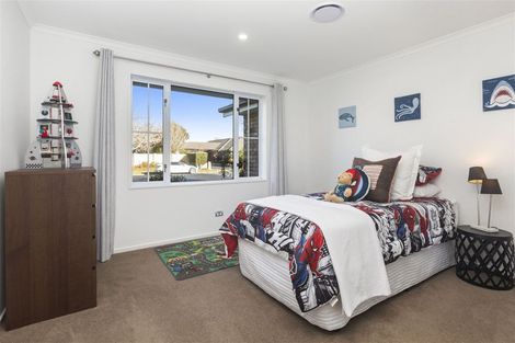 Photo of property in 70 Northwood Boulevard, Northwood, Christchurch, 8051