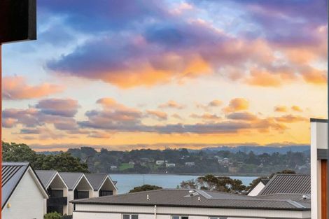 Photo of property in 22 Alexander Willis Crescent, Hobsonville, Auckland, 0616