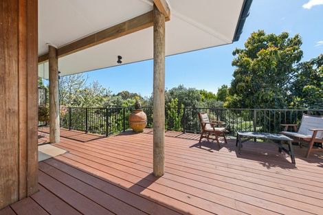 Photo of property in 23a Donnelly Street, Oakura, 4314