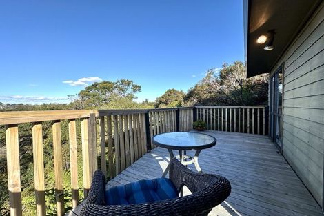 Photo of property in 4/141 Colwill Road, Massey, Auckland, 0614