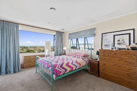Photo of property in 1209 Whangaparaoa Road, Gulf Harbour, Whangaparaoa, 0930