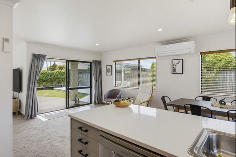 Photo of property in 1 William Noel Place, Waikanae Beach, Waikanae, 5036