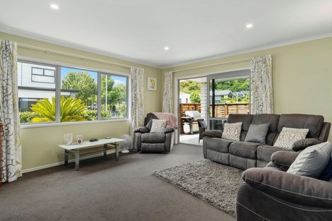 Photo of property in 18 Rire Hau Lane, Pyes Pa, Tauranga, 3112