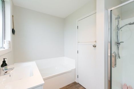 Photo of property in 52 Leicester Avenue, Tamatea, Napier, 4112