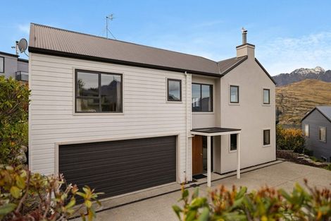 Photo of property in 5 Gum Lane, Queenstown, 9300