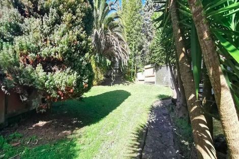Photo of property in 21 Raelene Place, Massey, Auckland, 0614