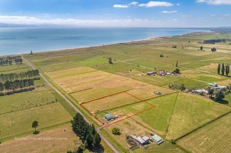 Photo of property in 589 East Coast Road, Browns Bay, Auckland, 0632