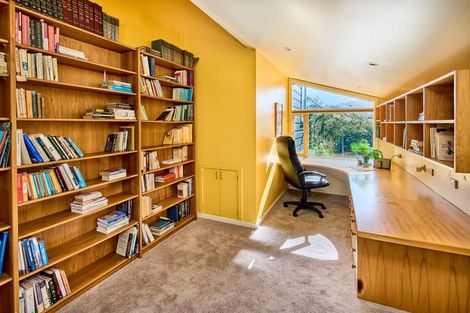 Photo of property in 63 Roxburgh Street, Mount Victoria, Wellington, 6011