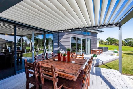 Photo of property in 10 Augusta Grove, Waiwhakaiho, New Plymouth, 4312