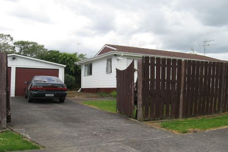 Photo of property in 27 Caringbah Drive, Papatoetoe, Auckland, 2025