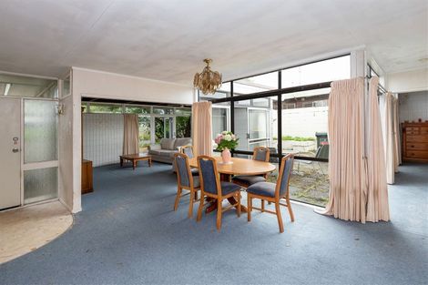 Photo of property in 4 La Perouse Street, Botany Downs, Auckland, 2010