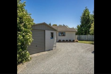 Photo of property in 16 Torlesse Crescent, Darfield, 7510