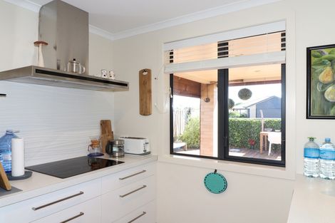 Photo of property in 3 Hereford Drive, Carterton, 5713