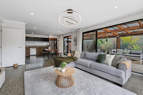 Photo of property in 6 Urumaraki Avenue, Helensville, 0800