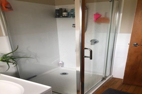 Photo of property in 52 Juniper Road, Sunnynook, Auckland, 0620