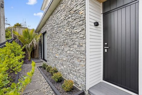 Photo of property in 57b Hogans Road, Glenfield, Auckland, 0629