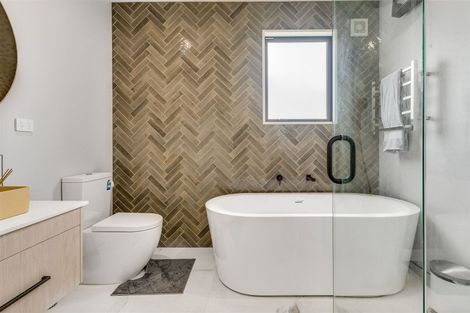 Photo of property in 2 Muirhill Street, Halswell, Christchurch, 8025