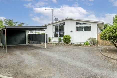 Photo of property in 6 Windsor Place, Levin, 5510