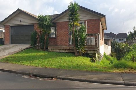 Photo of property in 10 Vino Cina Heights, Ranui, Auckland, 0612