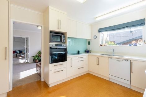 Photo of property in 163 Te Moana Road, Waikanae, 5036