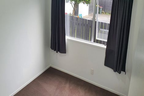 Photo of property in 19 Becker Drive, Weymouth, Auckland, 2103