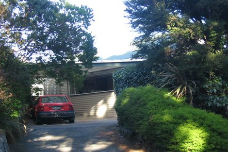 Photo of property in 36 Grays Road, Plimmerton, Porirua, 5026