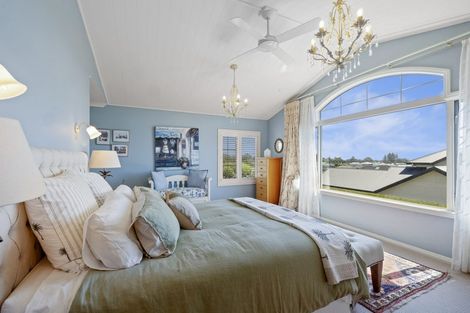 Photo of property in 8b Sampson Avenue, Waiwhakaiho, New Plymouth, 4312