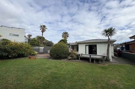 Photo of property in 35 May Street, Mount Maunganui, 3116