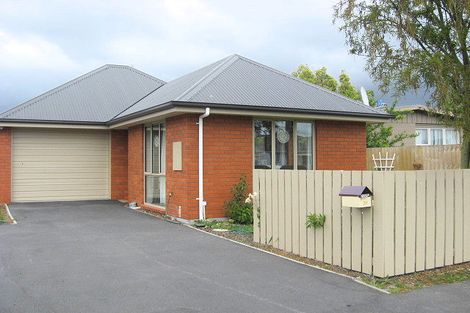 Photo of property in 4/31 Tuckers Road, Redwood, Christchurch, 8051